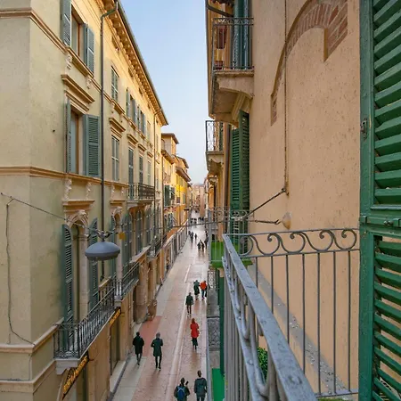 Arena Mazzini Centro Bed & Breakfast
